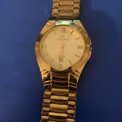 Aldora Gold plated watch( used in a good condition)