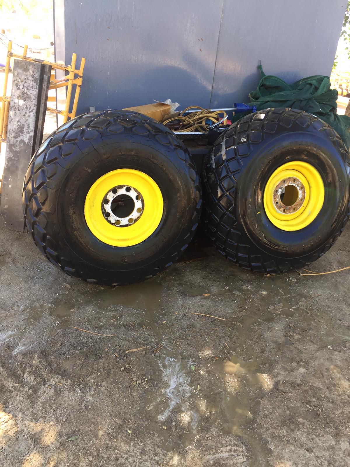 Ford tractor Tires Free