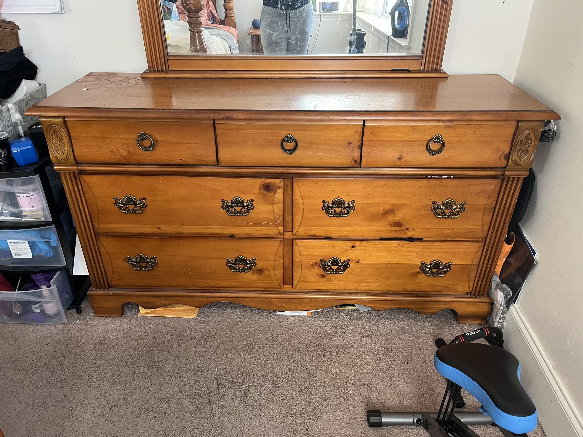 Dresser Set With Headboard