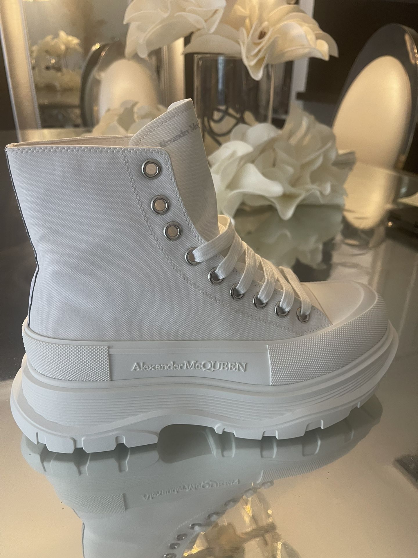 ALEXANDER MCQUEEN Size 40