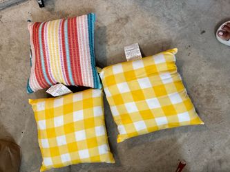 Outdoor pillows