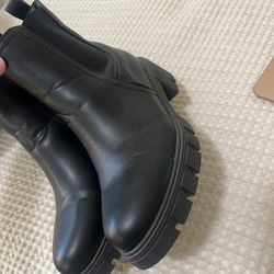 Black Chunky Boots