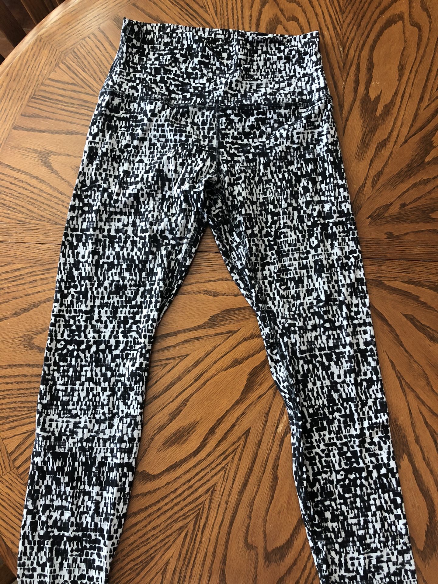 Lululemon Align 28” Size 8