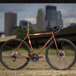 A city gravel bike  (half price)