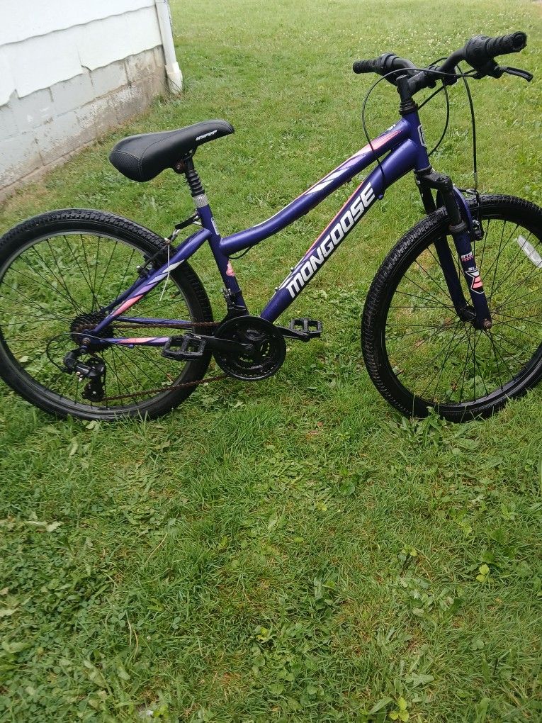 24 In Mongoose Bike