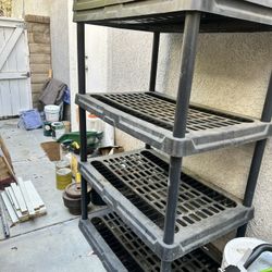 Garage Shelf - Plastic 