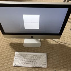 iMac Monitor & Keyboard