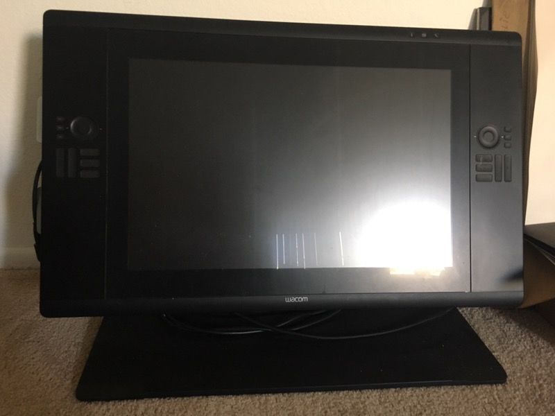 Wacom Cintiq 24HD 24"Graphics Tablet DTK - 2400