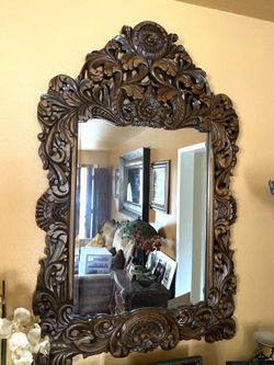 Mirrors and picture frames 🖼