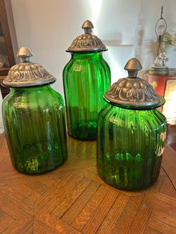 Glass canisters