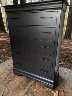 Large Broyhill Tall Dresser / Chest Solid Wood Black Satin 40x19x56 New