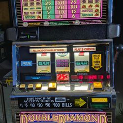 Double Diamond Slot Machine