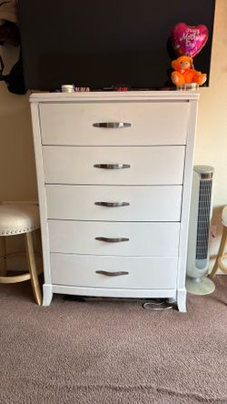 5 Drawer Dresser