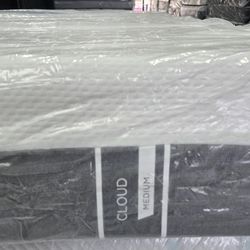 King Sizes Mattress And Box Spring Tempur-pedic 