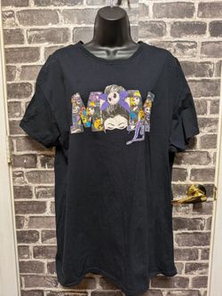 Mom life Nightmare Before Christmas XL shirt