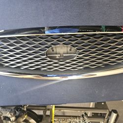 2018 Infiniti Q50  Grill No Emblem