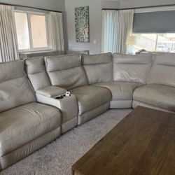 Free Sectionals 