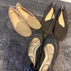 Me Too women’s flats gently used $5 each. Size 7.5