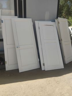 9 Puertas $250