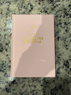 Female Founders Journal by Pearl Spark Pages