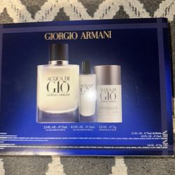 Giorgio Armani Acqua Di Gio Eau De Parfum 2.5 Oz Gift Set
