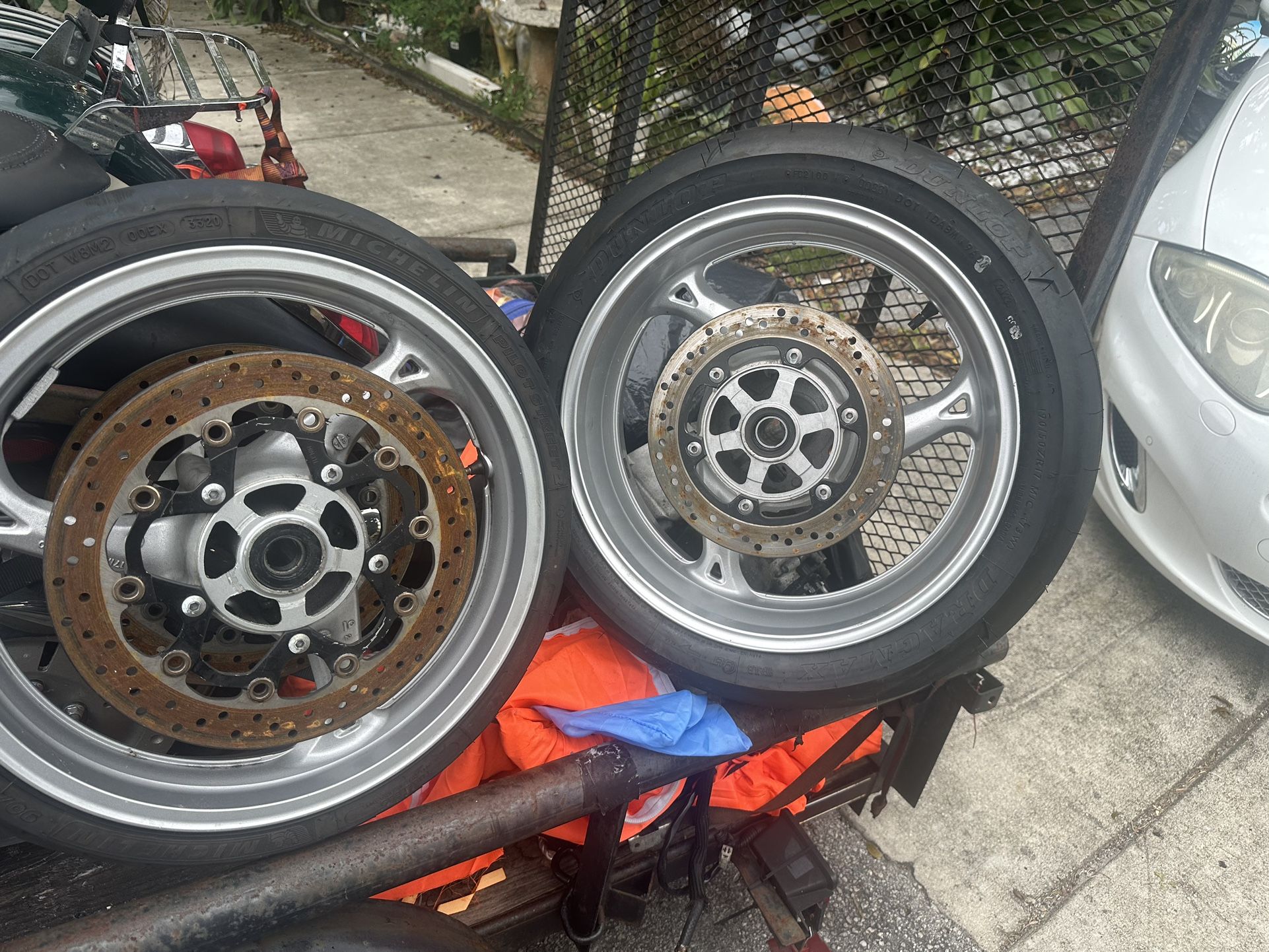 Hayabusa wheels GEN to Complete ? as shown new rear tire needs front