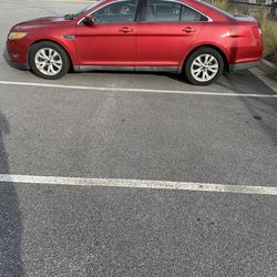 2011 Ford Taurus