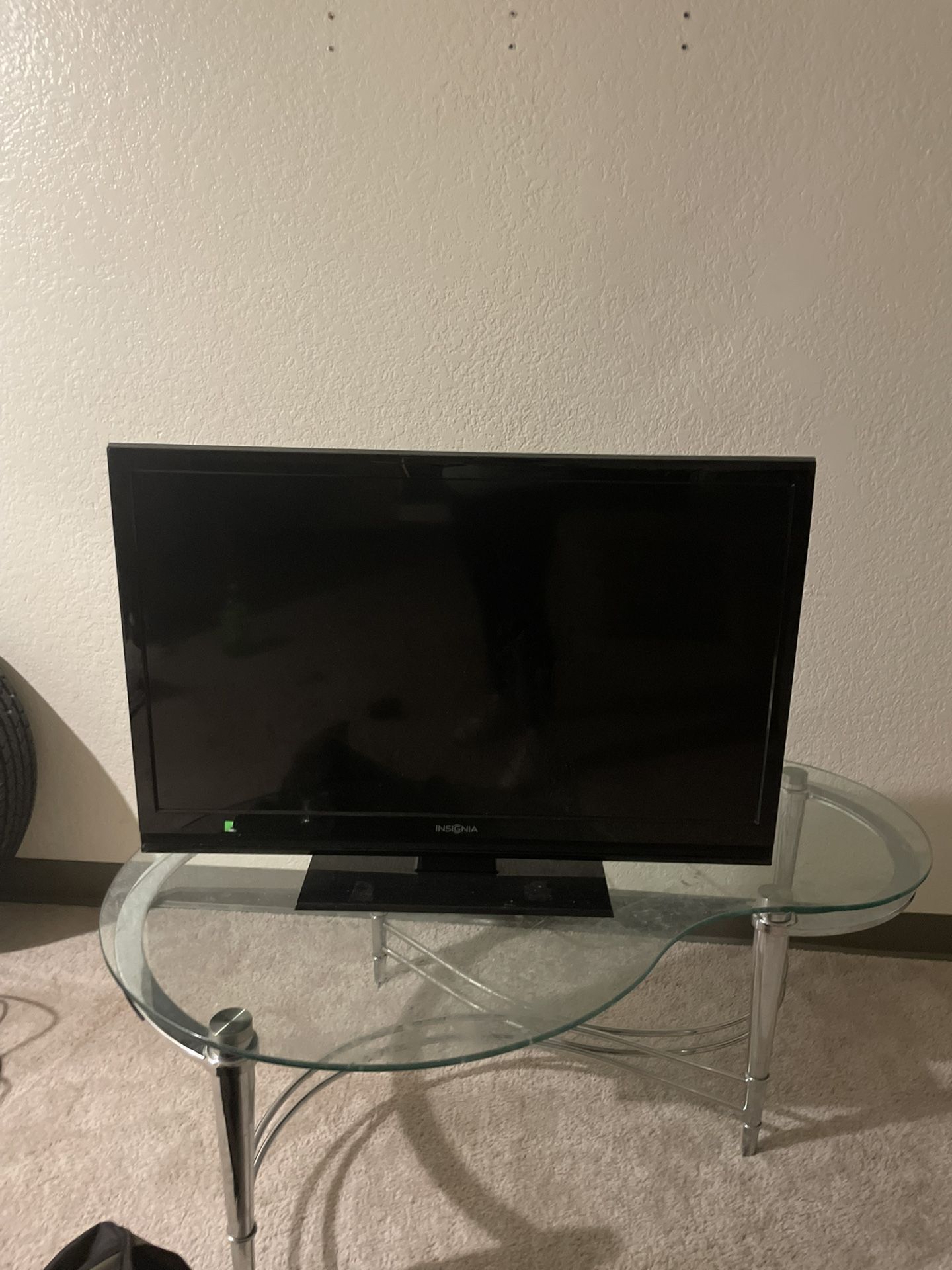 Selling My Brothers Things Bc He's Moving