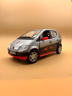 1998 Mercedes-Benz A-Class Formula 1 Coulthard, 1:18 Diecast Model Car from Maisto