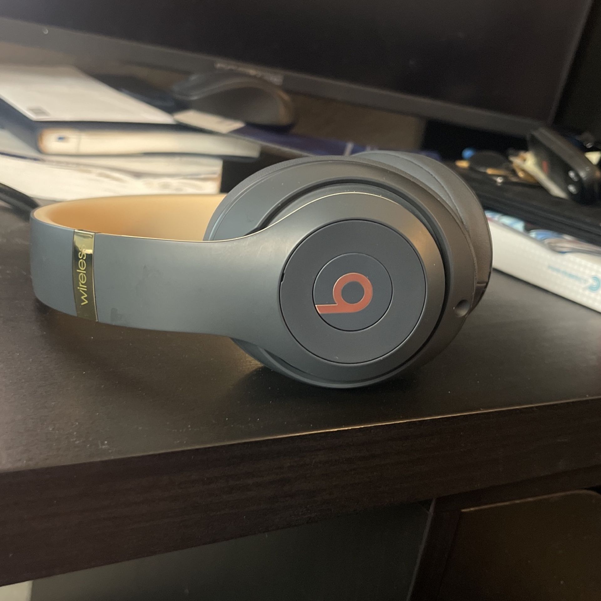 BEATS STUDIO 3 WIRELESS HEADPHONES