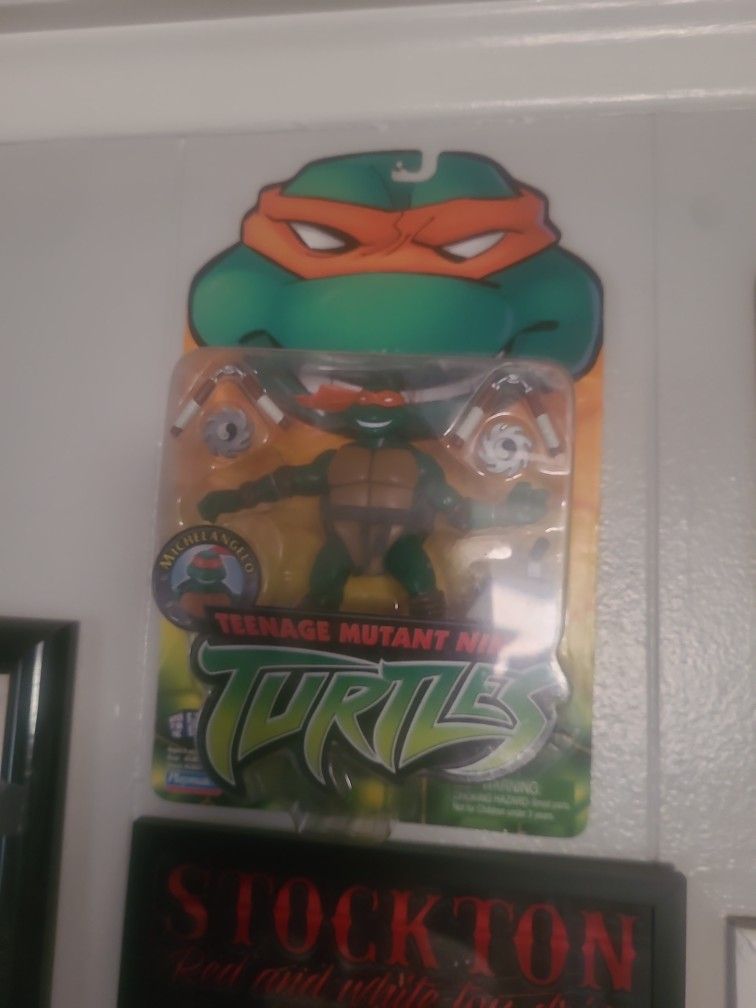TMNT ACTION FIGURES