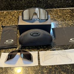 Oakley Sutro 