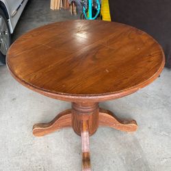 Solid Oak Table Needs Refinishing 