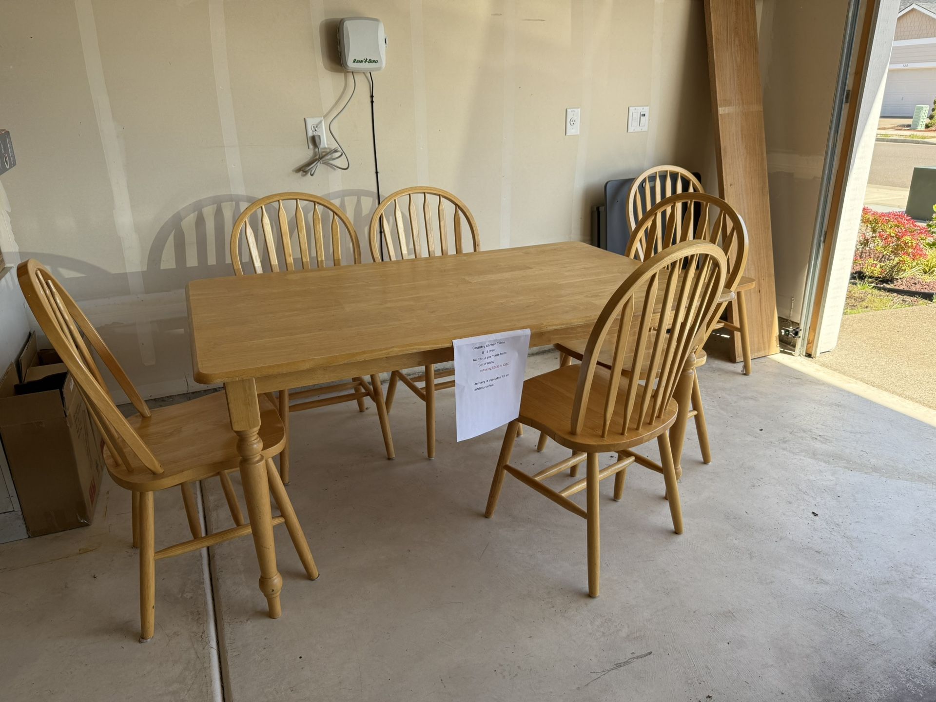 Country Kitchen table And 5 Chairs Solid Wood