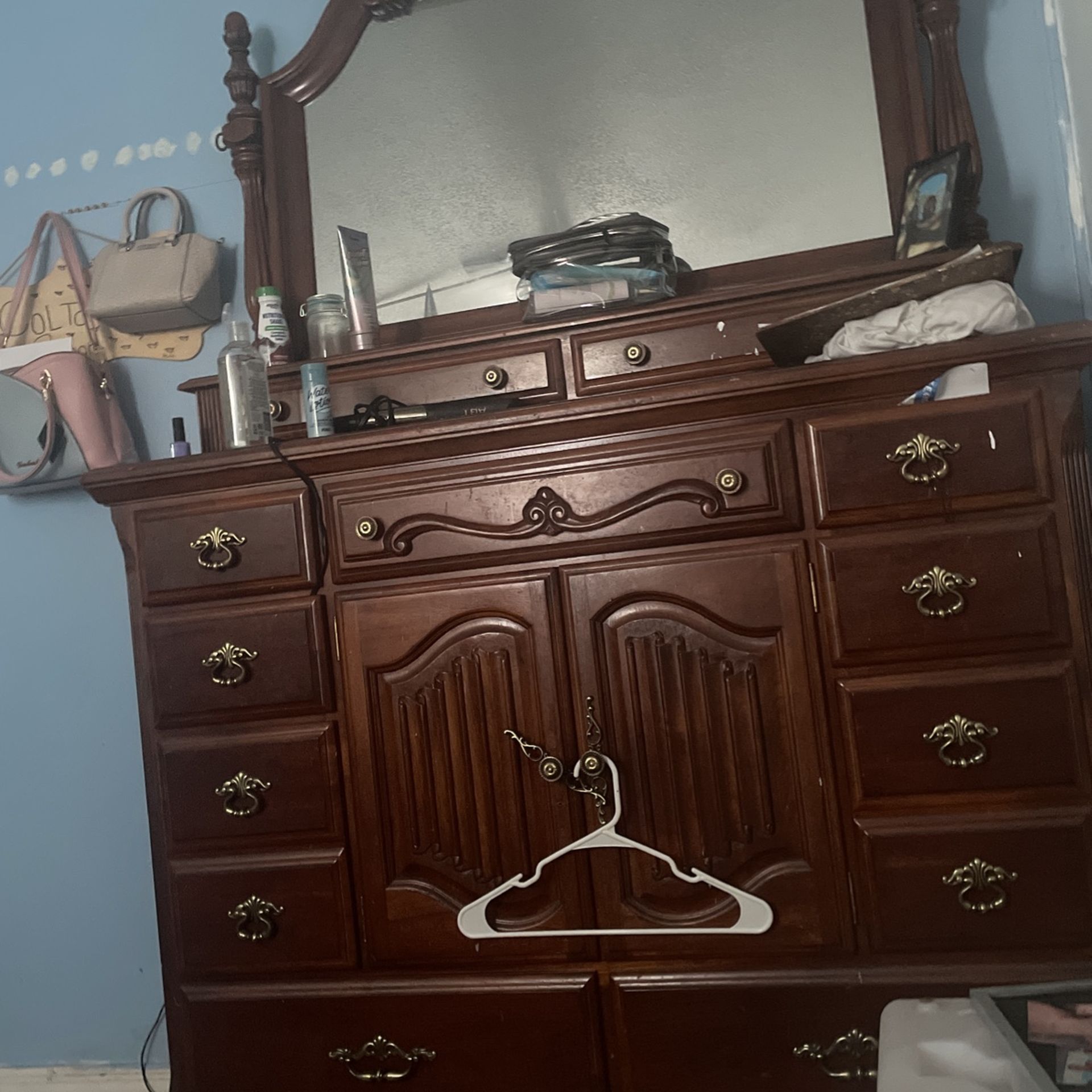 12 Count Dresser Drawer With Mirror