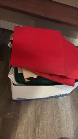 Full box of felt
