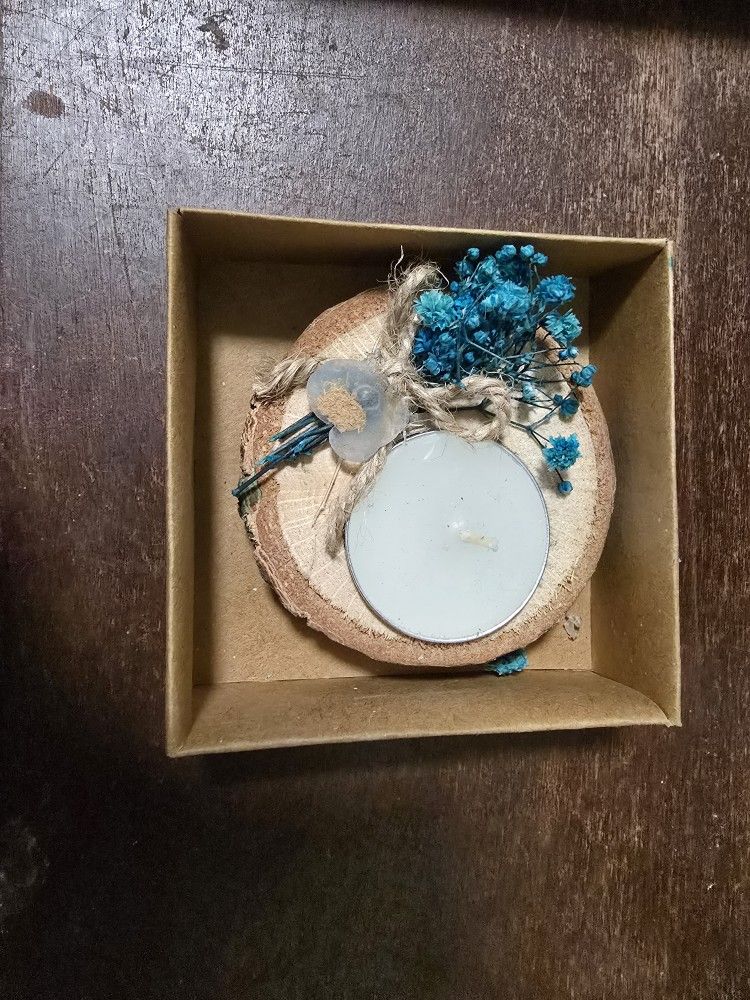 17 Wood Tealight Decoration