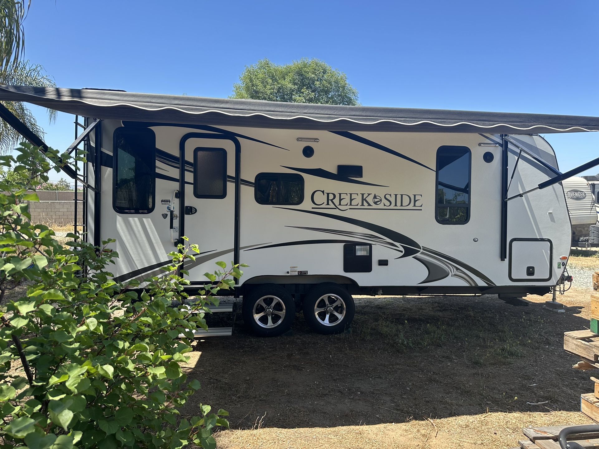 2017 Outdoors RV Creekside 20FQ