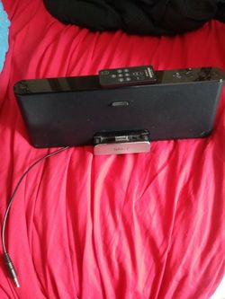 Sony sound deck with built in ipod dock and aux and remote