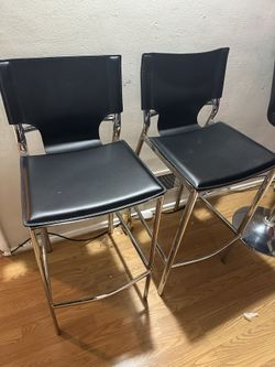 2 Black Metal Barstools