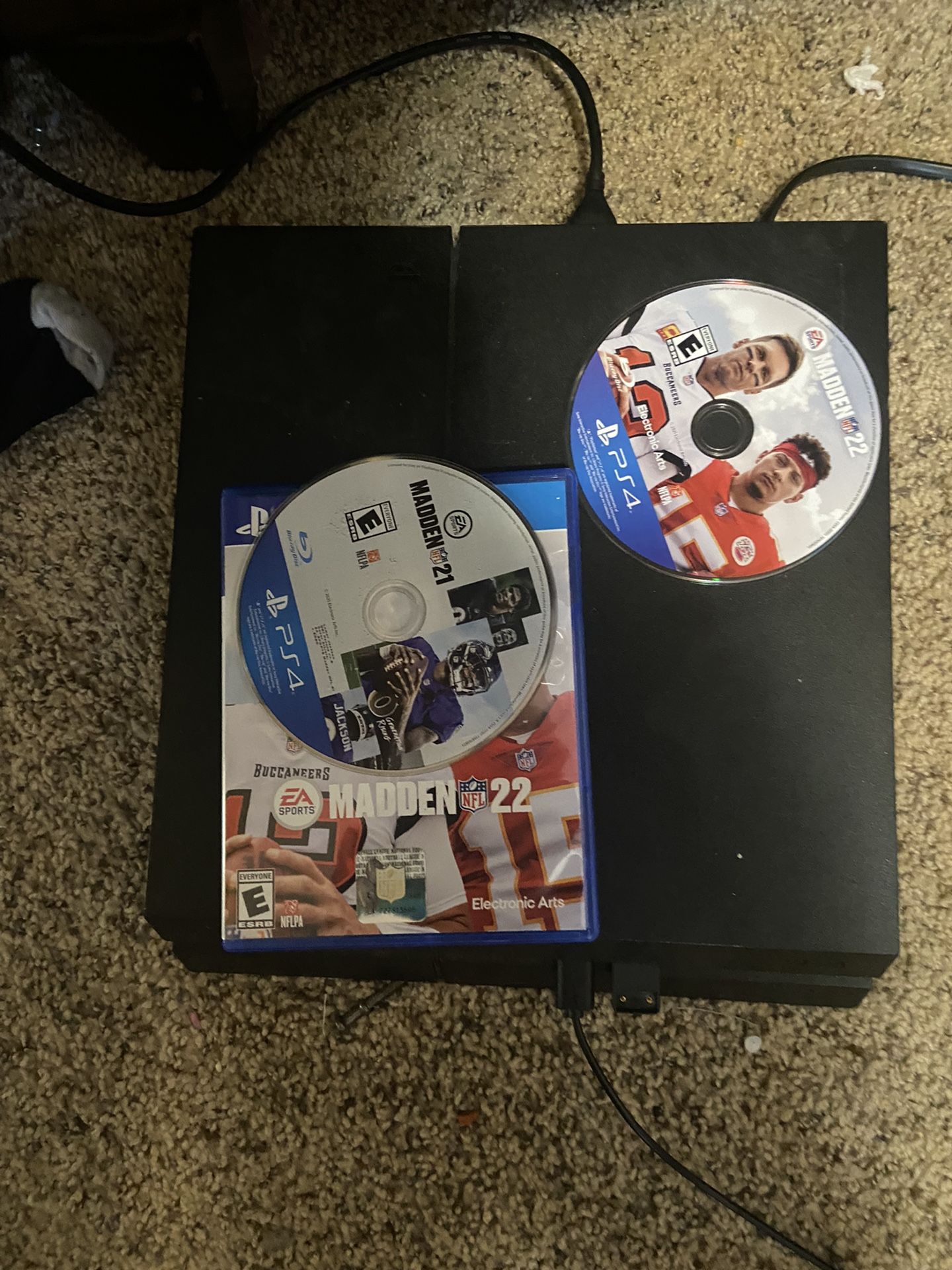 PS4 Madden 21 & 22 