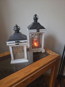 Set of 2 Decorative Lanterns – 15" & 12"