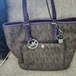 Micheal Kors Purse