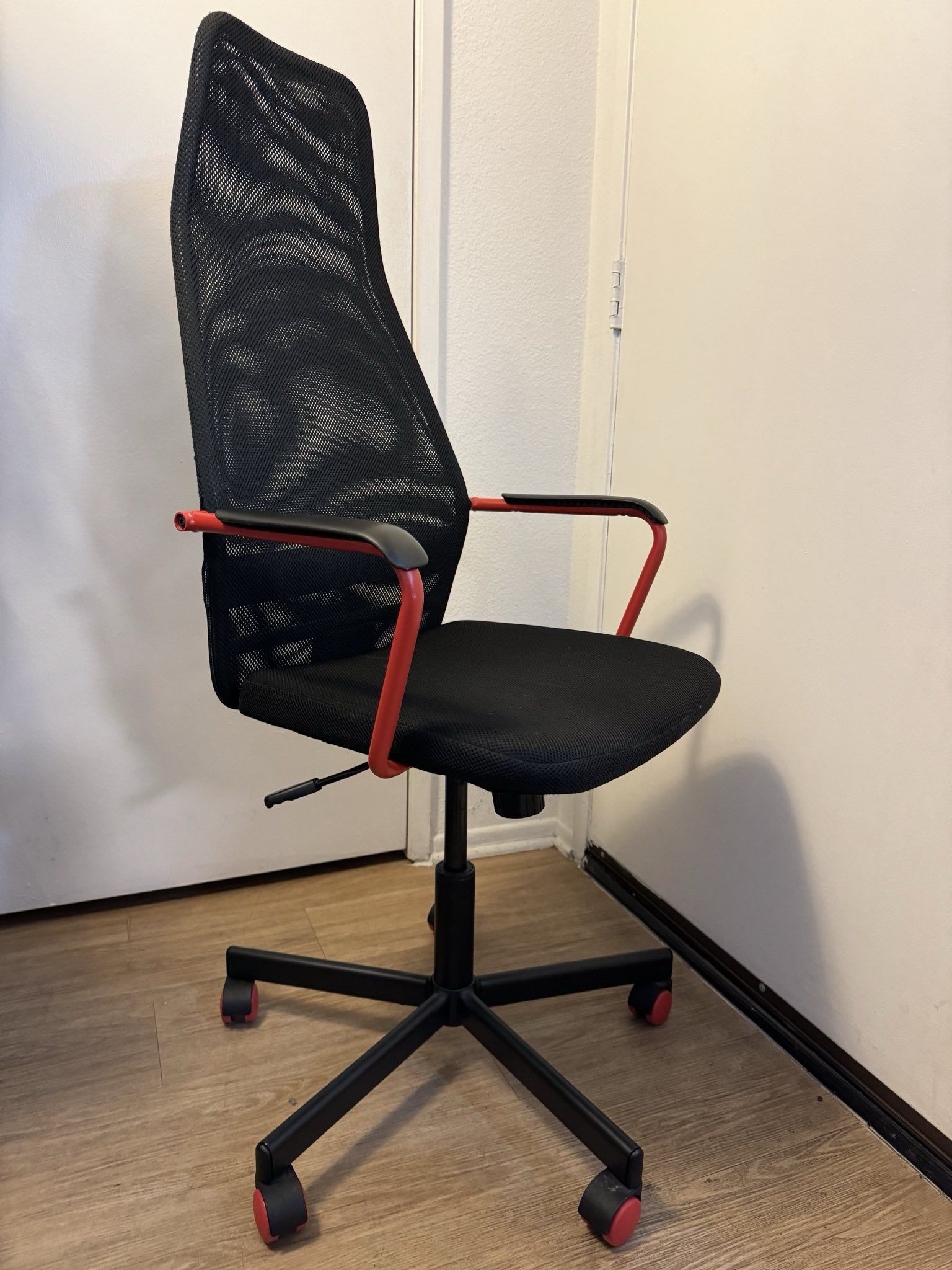 Black And Red Gaming Chair 