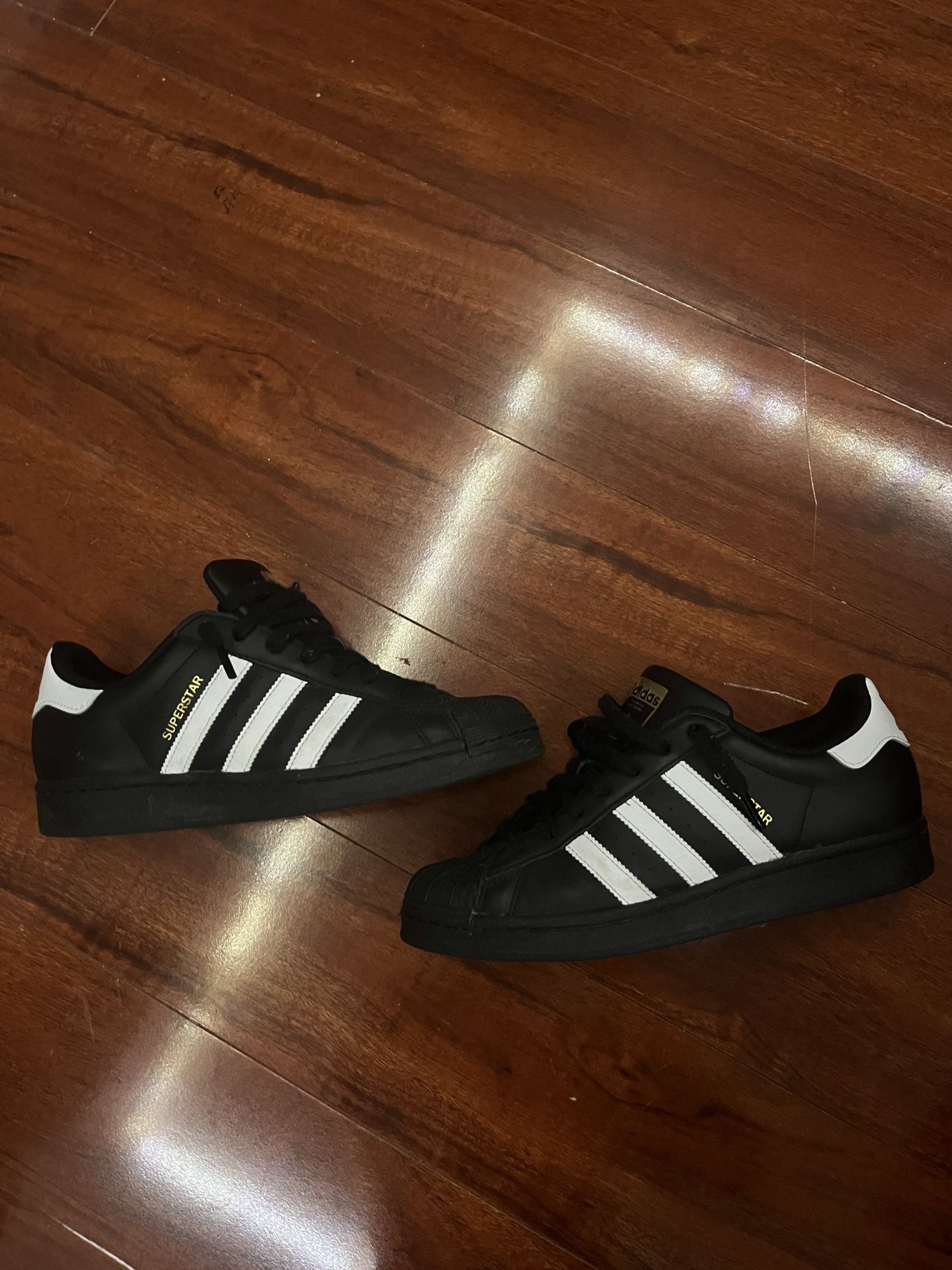 Adidas Superstars Size 7