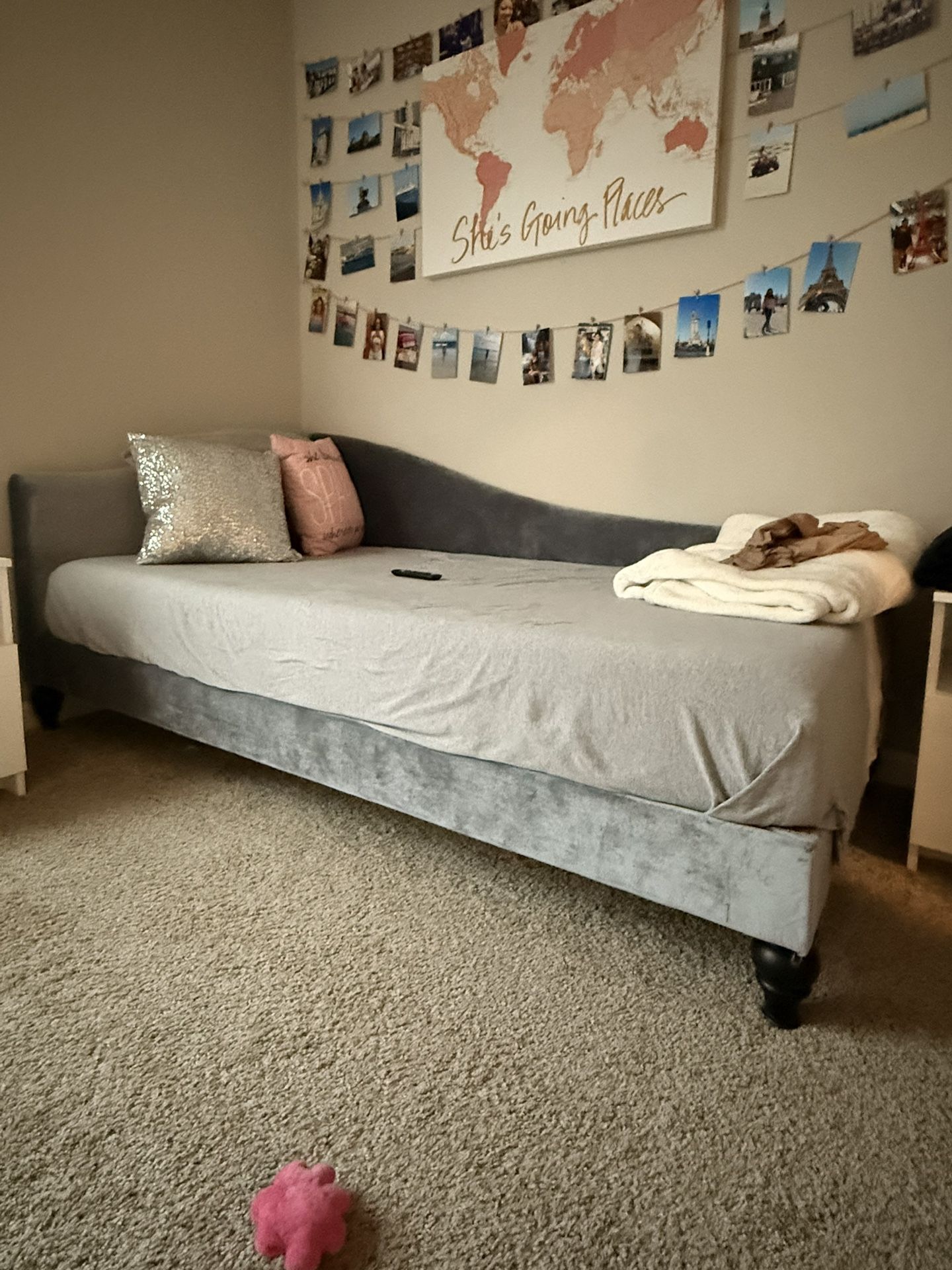 Kelly Clarkson Home “Harriet” Upholstered Daybed