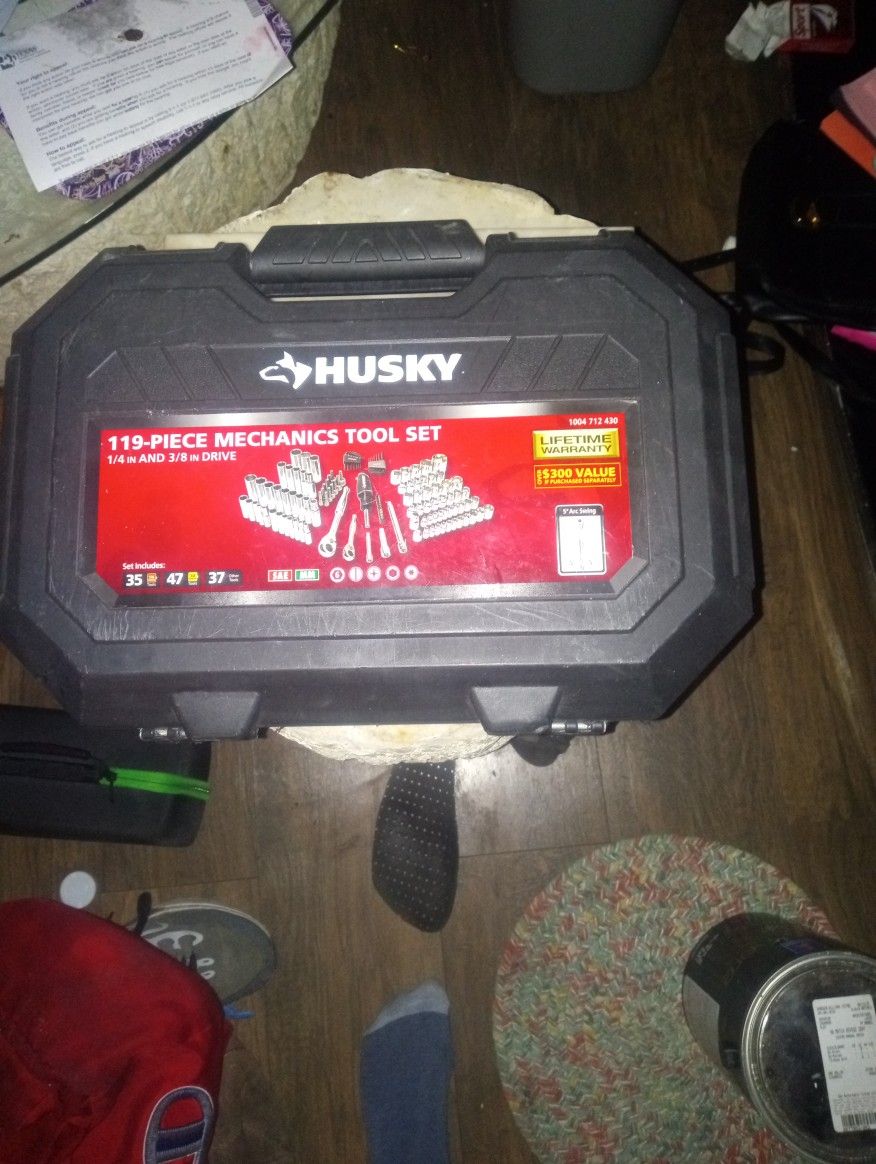 Husky 119 Piece Mechanics Tool Set 
