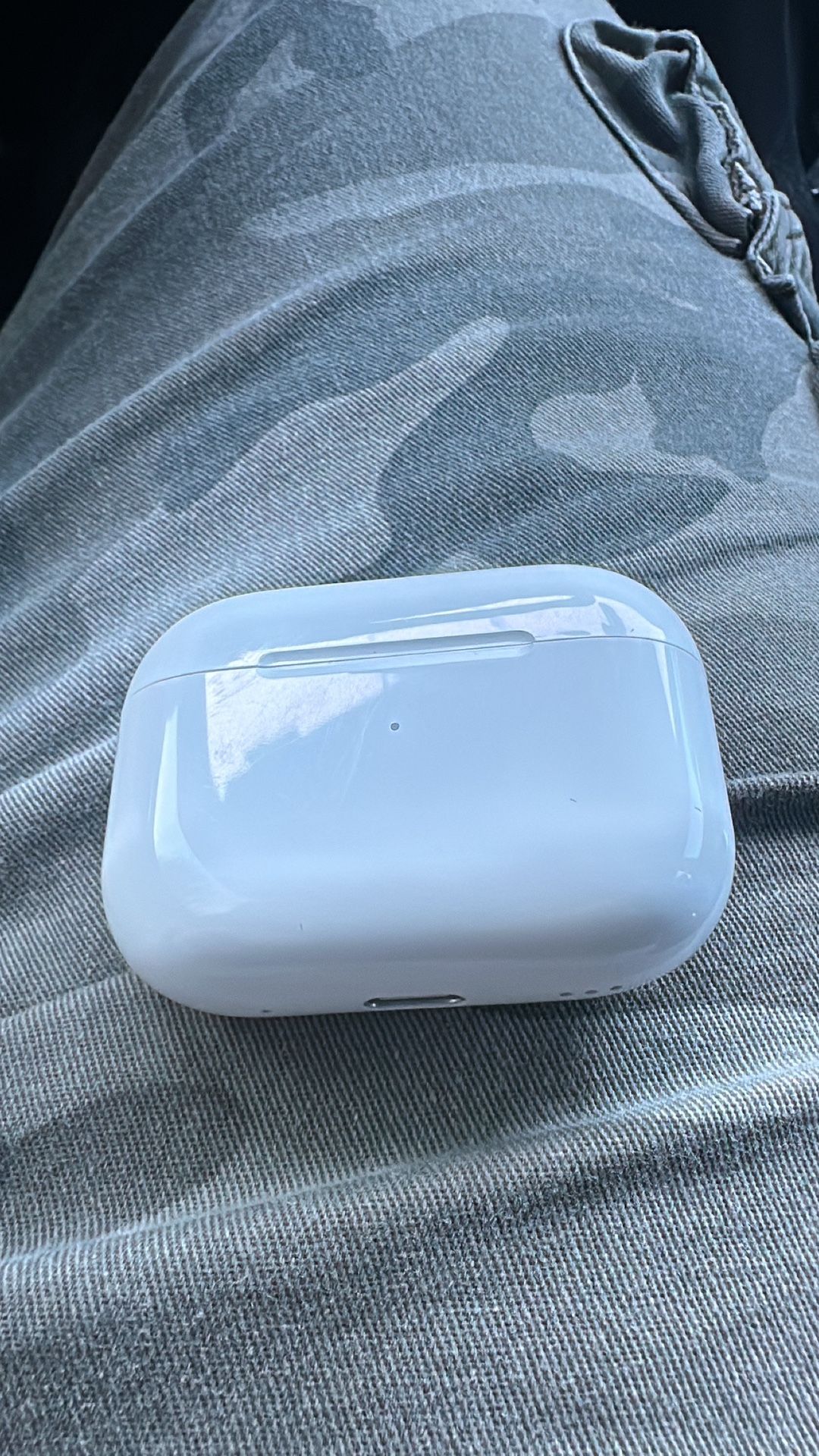 AirPods Gen 2