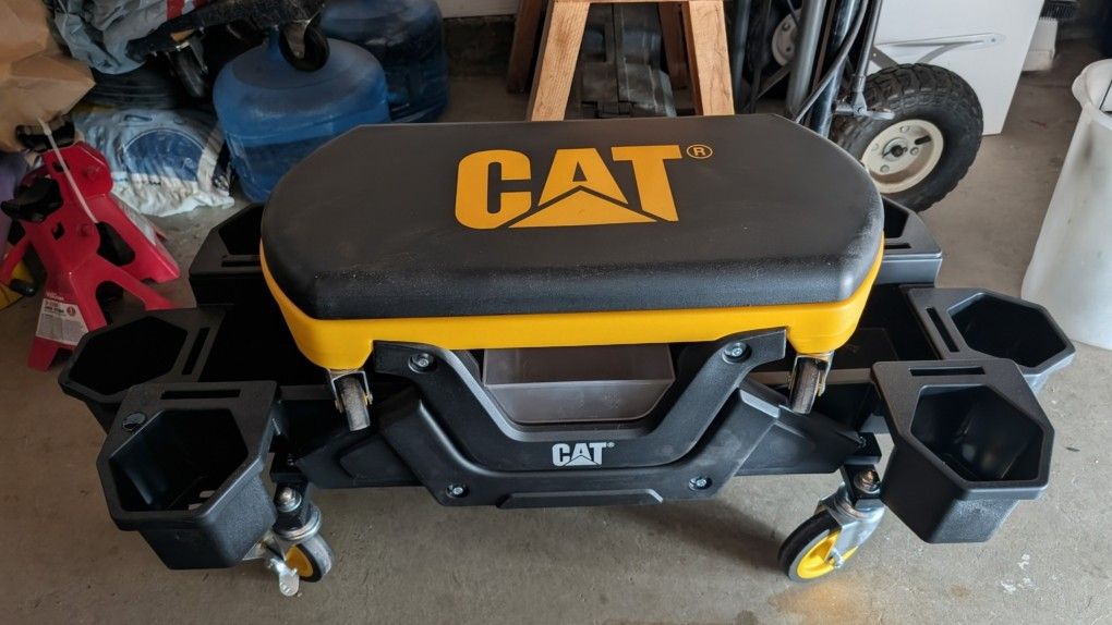 CAT Rolling Utility Seat with Detachable Sitting Creeper