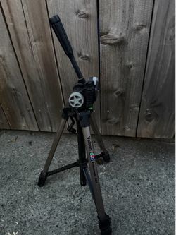 Velbon CX-687 Black Two-Way Pan Head Adjustable Leg Heavy-Duty Camcorder Tripod